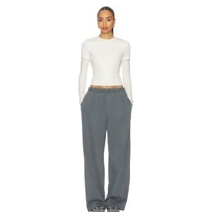 SKIMS NWT Boyfriend Fleece Baggy Sweatpant in Zircon